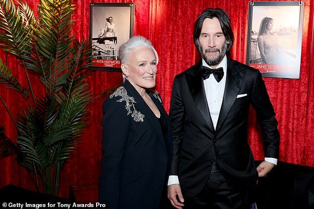 The pair looked in great spirits as they chatted in the green room, with Close, 78, looking chic in black