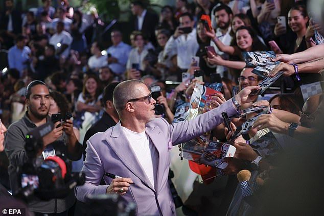 The photo call was held at Mexico City'sToreo Parque Central, a three level shopping facility in the centre of the city