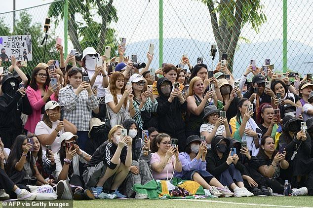 About 200 fans gathered to greet the popstars in Chuncheon, South Korea