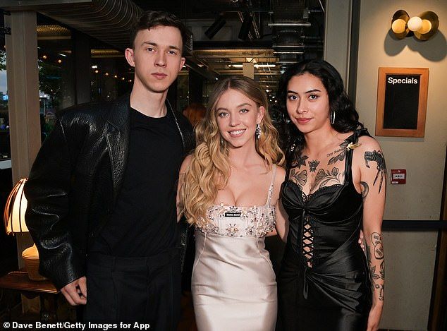 Trent appears to have a long-term girlfriend, Samayre Soto, who has accompanied him to Sydney's events
