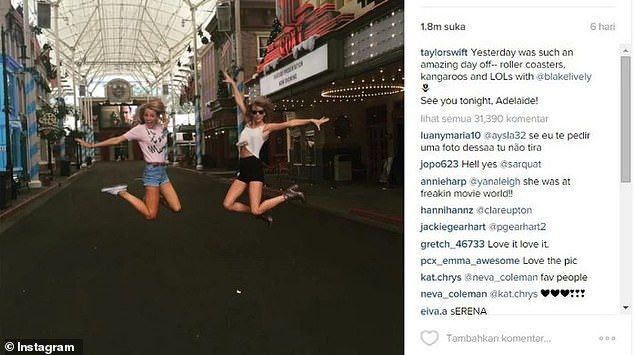 The former pals were snapped in midair during a trip to Australia in a long-gone post