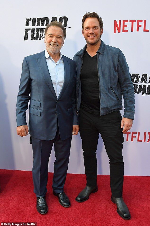 Pratt complemented his father-in-law with his bluegray suede jacket
