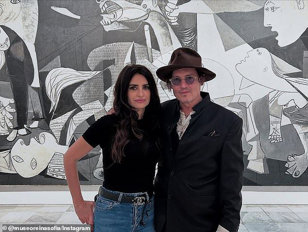 The two actors, who frequently collaborated together on major blockbuster movies in the past, visited the Museo Reina Sofa while filming their fourth movie together in Madrid