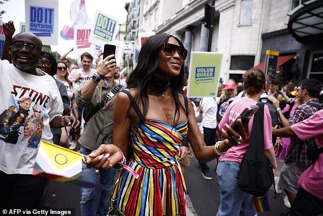 This year's route saw the parade starting at Hyde Park Corner, making its way down Green Park and then Piccadilly Circus before coming to an end at Westminster