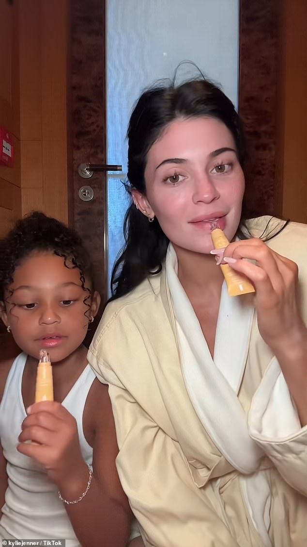 During the clip, Kylie  who was using Kylie Cosmetics products in the video  revealed the crucial natural beauty lesson she imparted to her daughter