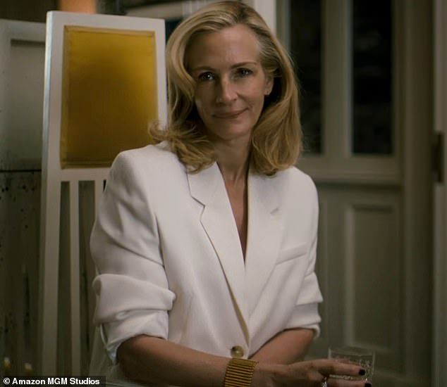 For her new movie role the Georgia native - who is reportedly worth $250M - has gone bleach blonde