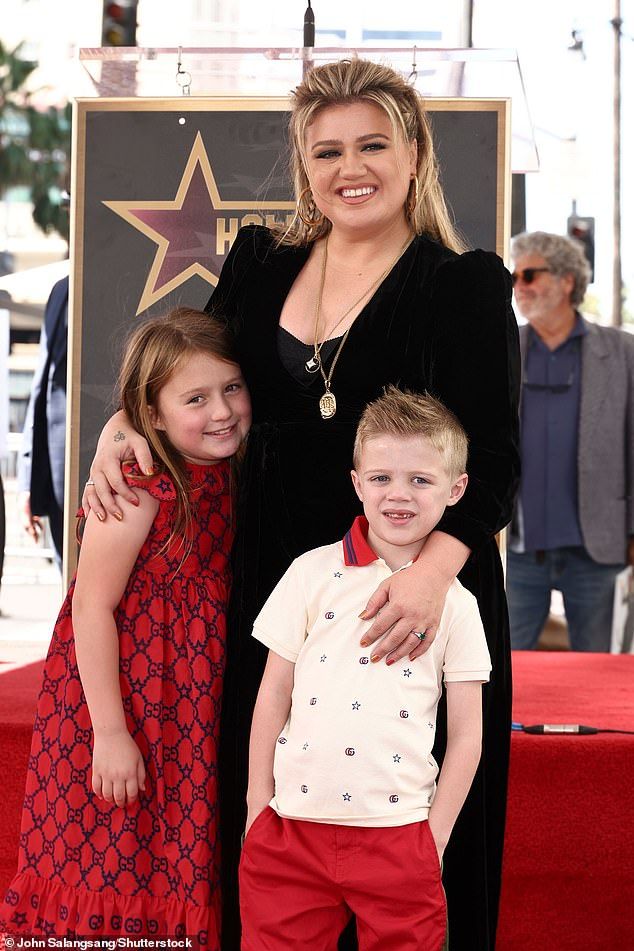 Clarkson and Blackstock welcomed their daughter, River Rose, on June 12, 2014, followed by the birth of their son, Remington Alexander, on April 12, 2016