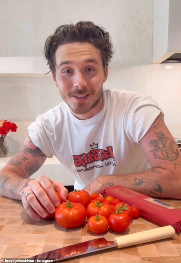 The nepo-baby, 26, took to social media on Sunday to share a video instructing how to make 'a simple pasta sauce'