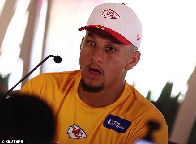 Patrick Mahomes put a reporter in his place over a question about Travis Kelce and Taylor Swift