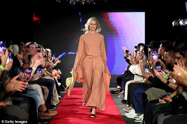 The 50-year-old beauty was seen hitting the runway again for the first time in decades. Taylor worked the Mott50 Edition & Coolibar Sun Safe Soire fashion presentation