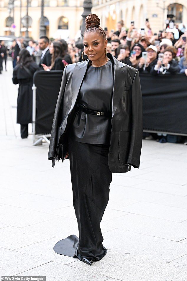 The Scream hitmaker completed the glamorous look with a floor-length skirt and stilettos, finishing off with a billowing blazer