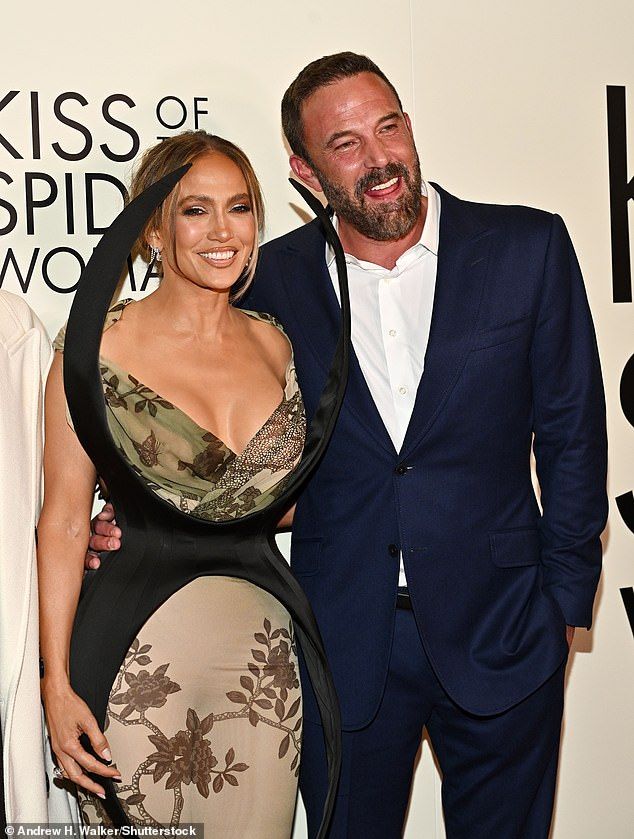 'Ben [is] putting in all the body language graft here in what looks like a bid to appear joyful to be standing alongside his ex,' James continued. But his high-energy behavior and broad smile indicate he may have an 'inner tension'